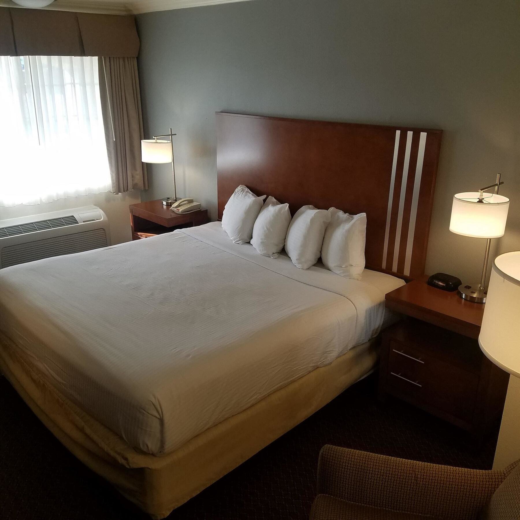 Surestay Hotel By Best Western Hollister Exterior photo