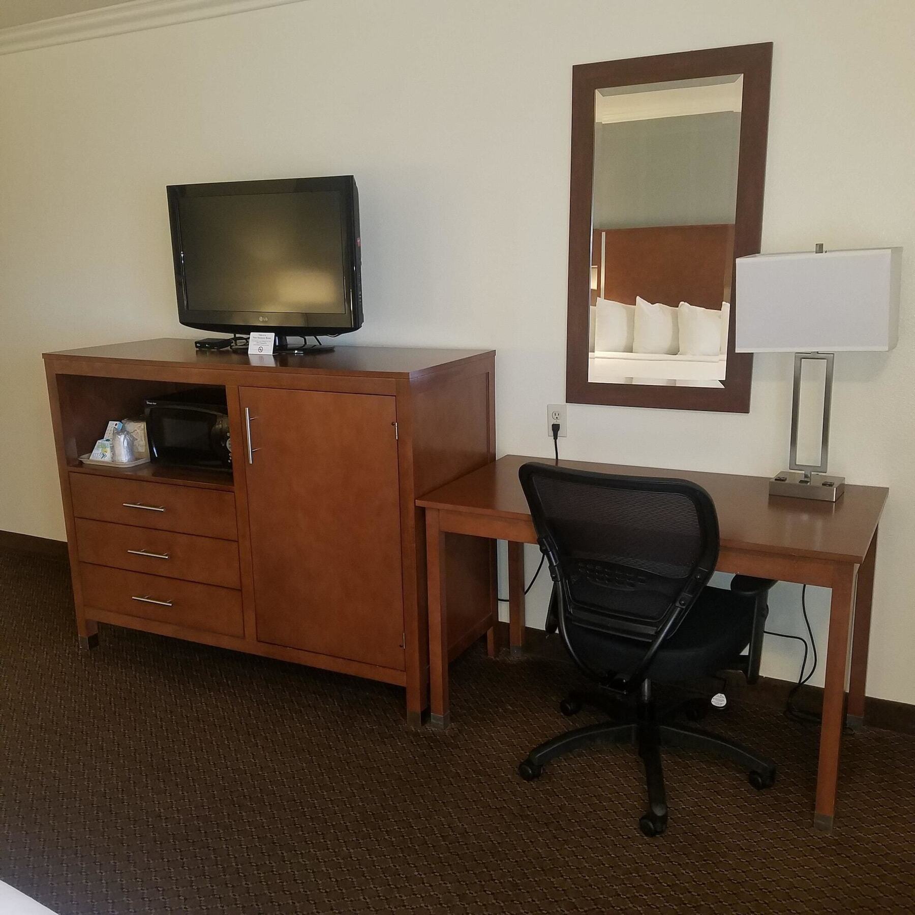 Surestay Hotel By Best Western Hollister Exterior photo