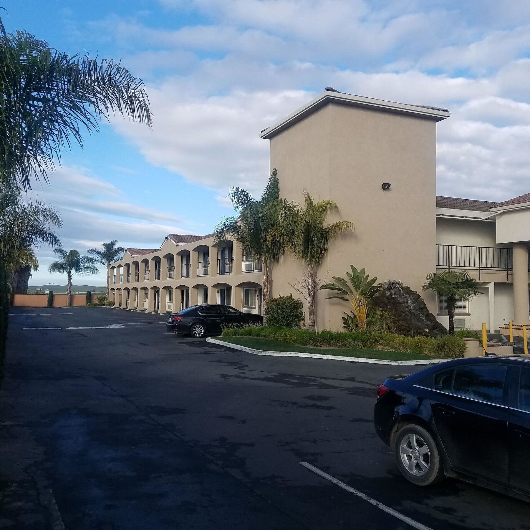 Surestay Hotel By Best Western Hollister Exterior photo